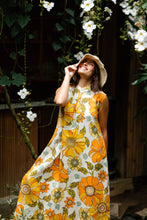 Load image into Gallery viewer, Easy Dress in Vintage Cream