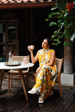 Load image into Gallery viewer, Easy Dress in Vintage Cream