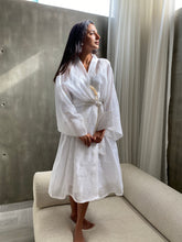 Load image into Gallery viewer, Gauzy robe